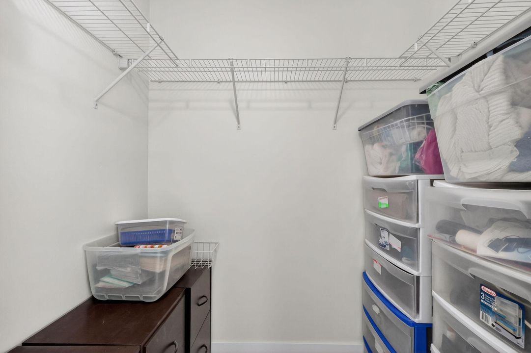 待售: $135,000 (1 贝兹, 1 浴室, 754 平方英尺)