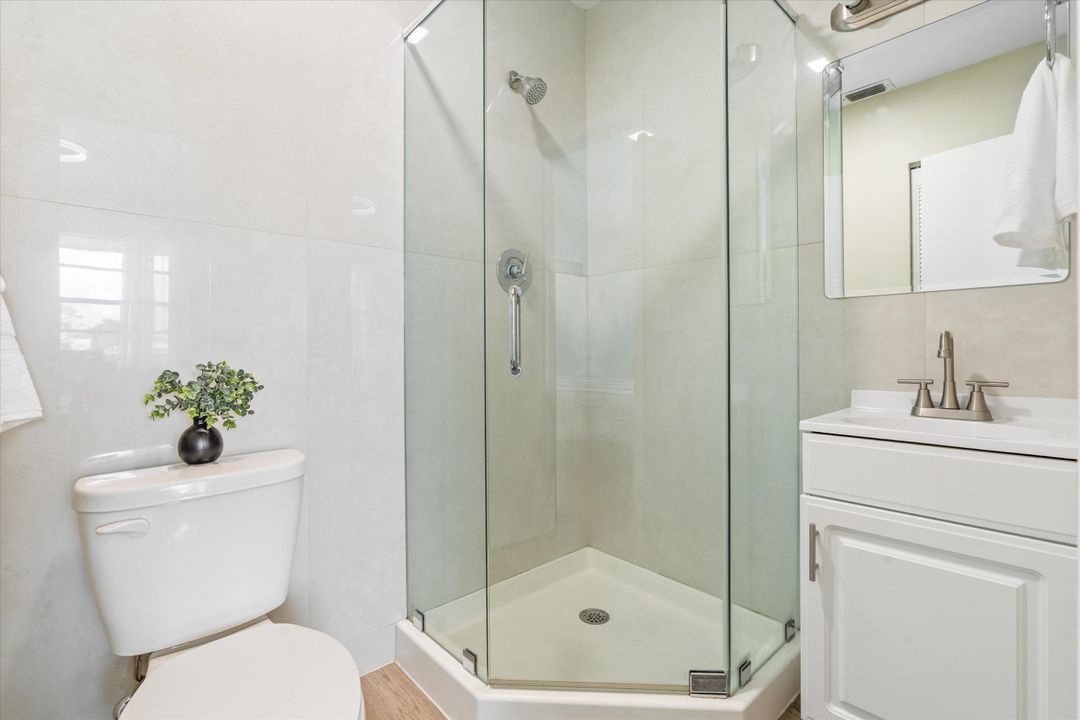 На продажу: $195,000 (2 спален, 2 ванн, 1167 Квадратных фут)