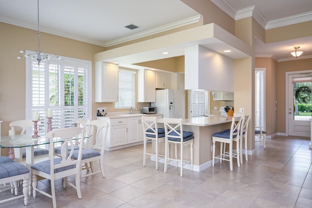 На продажу: $375,000 (3 спален, 2 ванн, 2000 Квадратных фут)