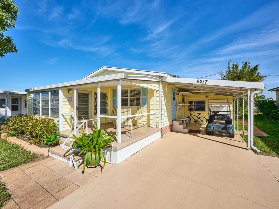 На продажу: $212,000 (2 спален, 2 ванн, 960 Квадратных фут)