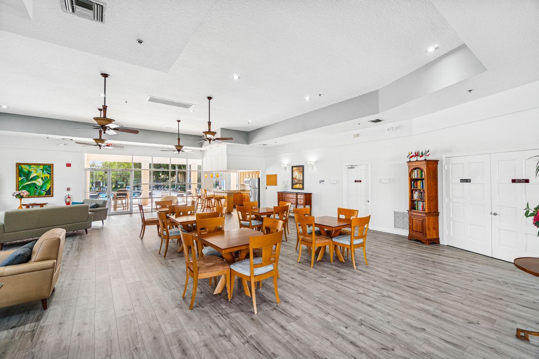 En Venta: $348,500 (2 camas, 2 baños, 1283 Pies cuadrados)