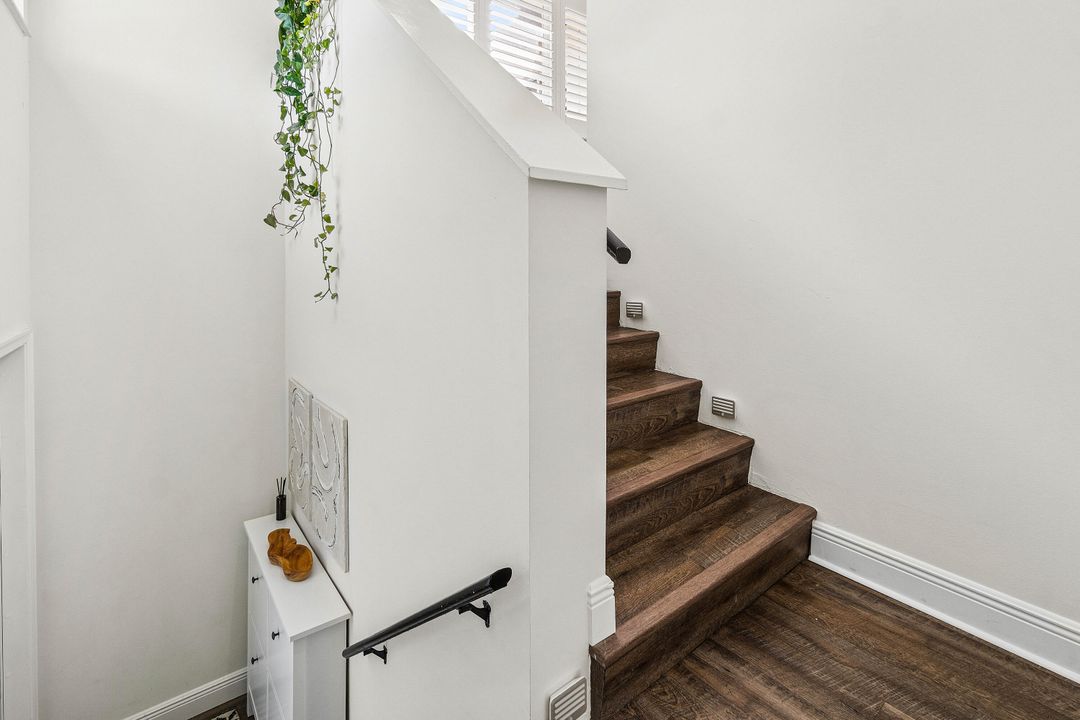 En Venta: $348,500 (2 camas, 2 baños, 1283 Pies cuadrados)