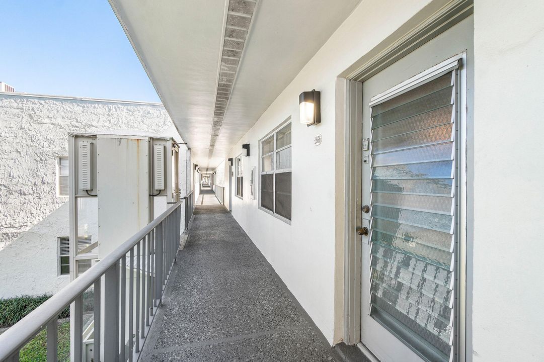 For Sale: $89,000 (2 beds, 2 baths, 920 Square Feet)