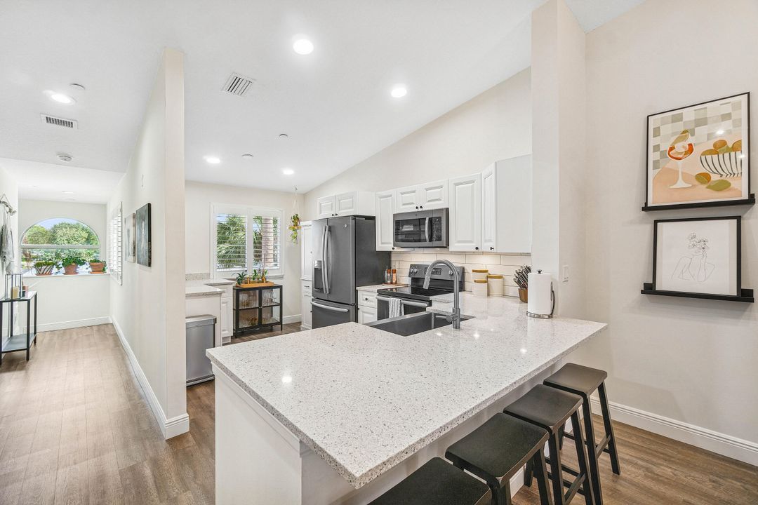 En Venta: $348,500 (2 camas, 2 baños, 1283 Pies cuadrados)