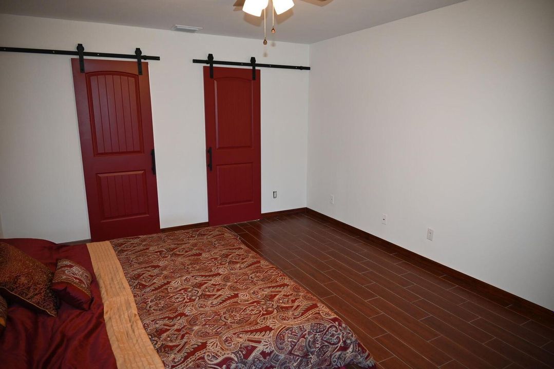 En Venta: $639,900 (3 camas, 2 baños, 1854 Pies cuadrados)