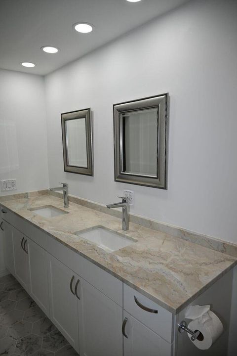 En Venta: $639,900 (3 camas, 2 baños, 1854 Pies cuadrados)