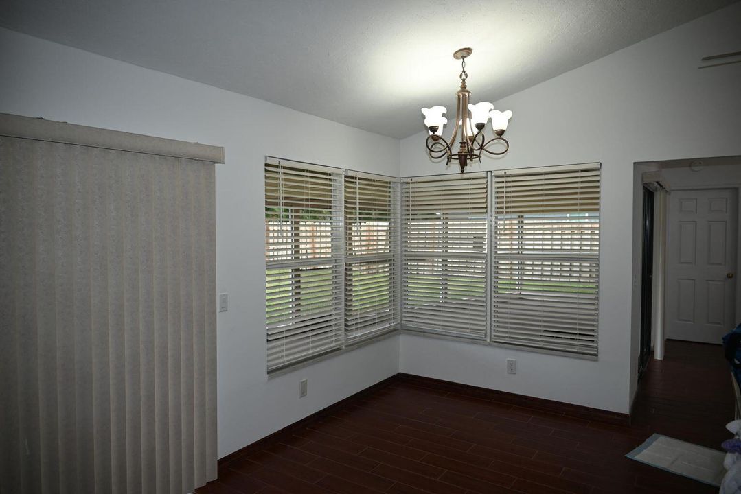 En Venta: $639,900 (3 camas, 2 baños, 1854 Pies cuadrados)