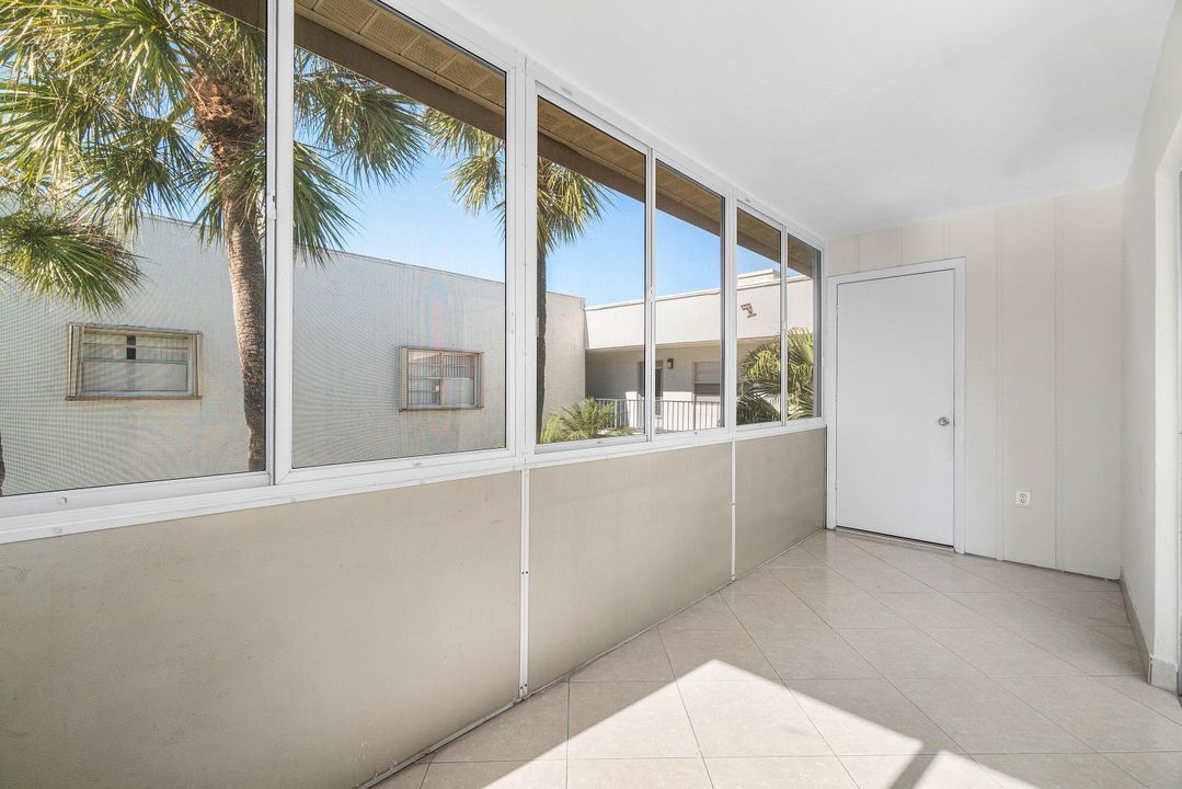 For Sale: $89,000 (2 beds, 2 baths, 920 Square Feet)