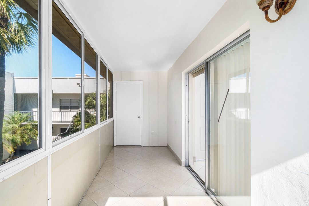 For Sale: $89,000 (2 beds, 2 baths, 920 Square Feet)