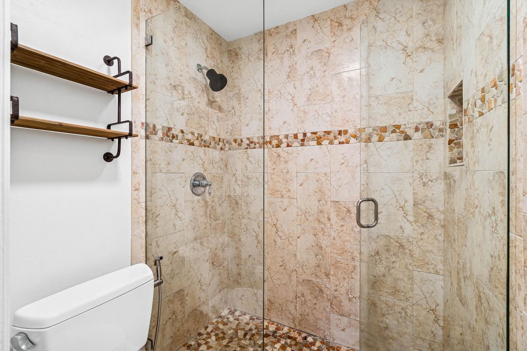 En Venta: $348,500 (2 camas, 2 baños, 1283 Pies cuadrados)