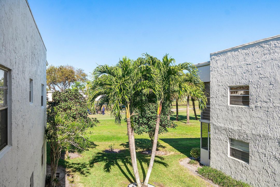 For Sale: $89,000 (2 beds, 2 baths, 920 Square Feet)