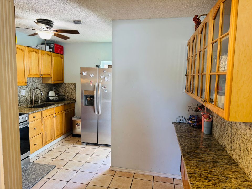 For Sale: $365,000 (3 beds, 2 baths, 1320 Square Feet)