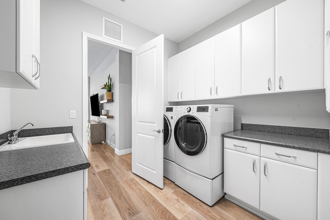 En Venta: $1,650,000 (3 camas, 3 baños, 2964 Pies cuadrados)