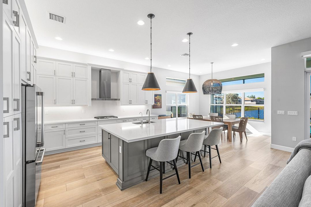 En Venta: $1,650,000 (3 camas, 3 baños, 2964 Pies cuadrados)