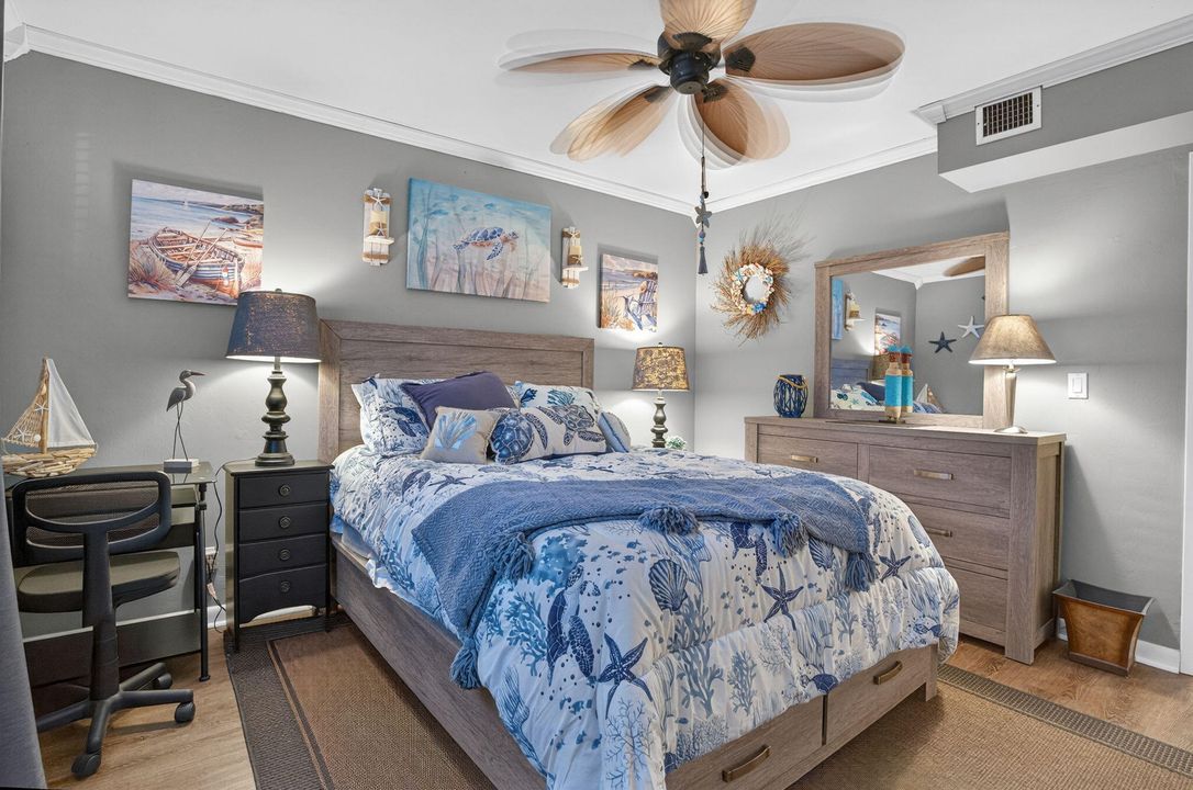 For Rent: $3,100 (2 beds, 2 baths, 920 Square Feet)