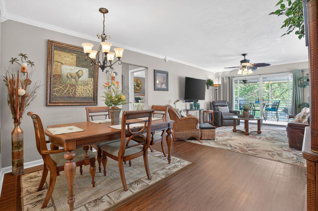 For Rent: $3,100 (2 beds, 2 baths, 920 Square Feet)