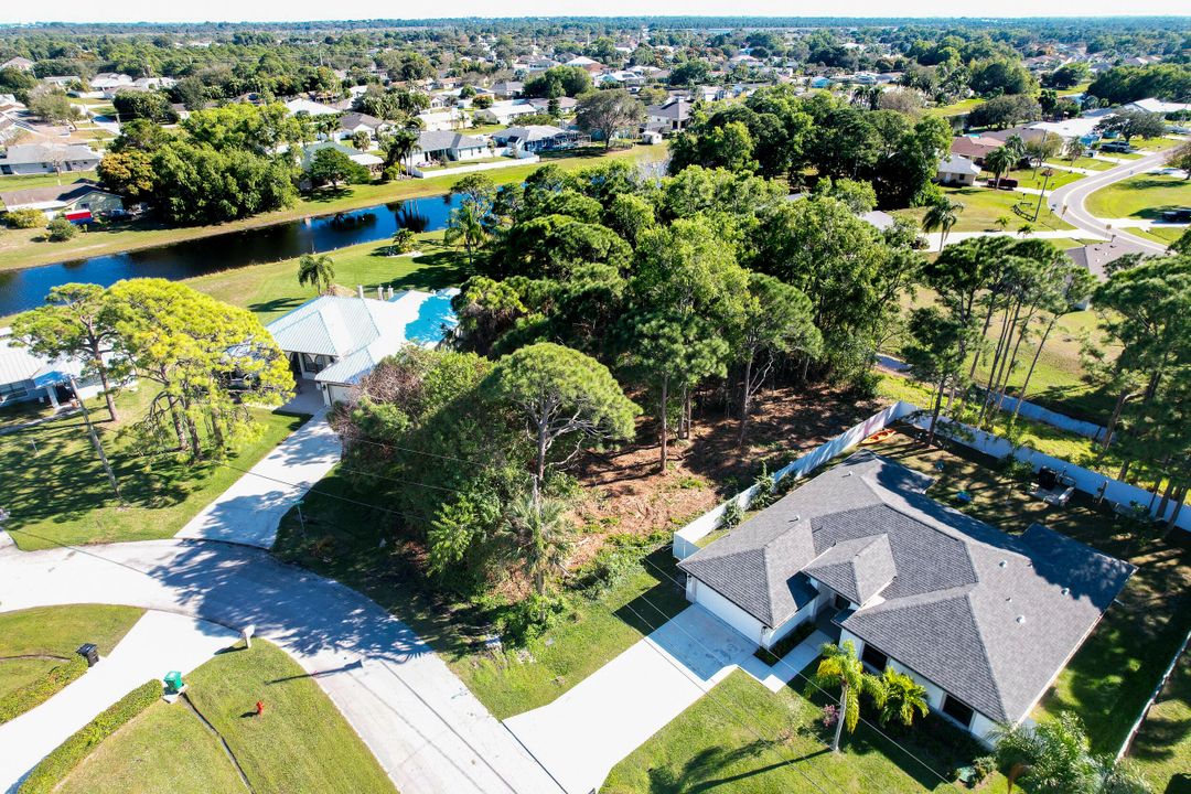 Под контрактом: $160,000 (0 спален, 0 ванн, 0 Квадратных фут)