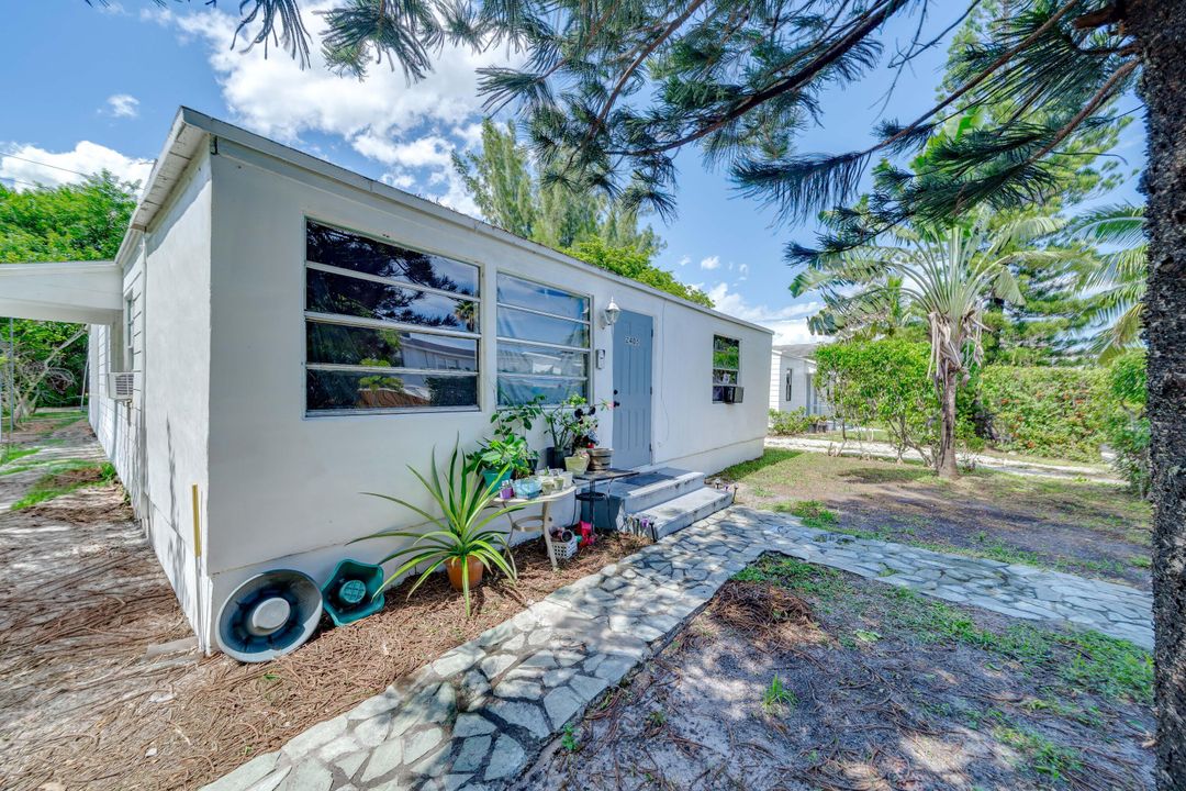 For Sale: $750,000 (0 beds, 0 baths, 1953 Square Feet)