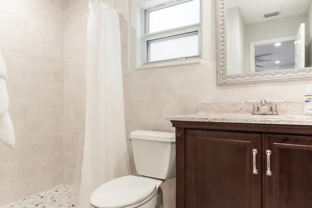 En Venta: $699,000 (3 camas, 2 baños, 1162 Pies cuadrados)