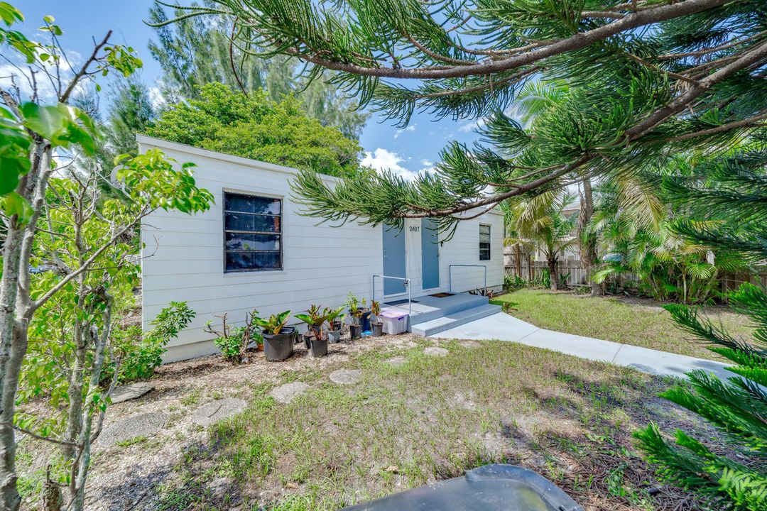 For Sale: $750,000 (0 beds, 0 baths, 1953 Square Feet)