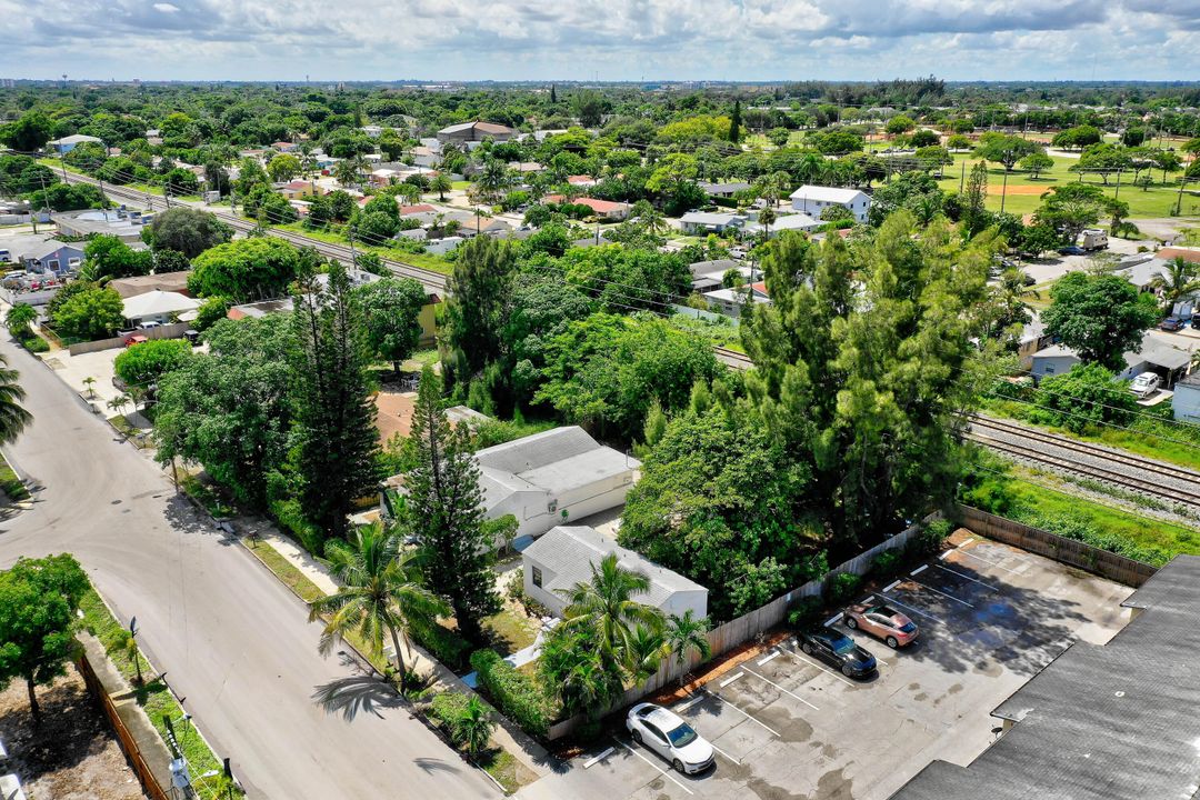 For Sale: $750,000 (0 beds, 0 baths, 1953 Square Feet)