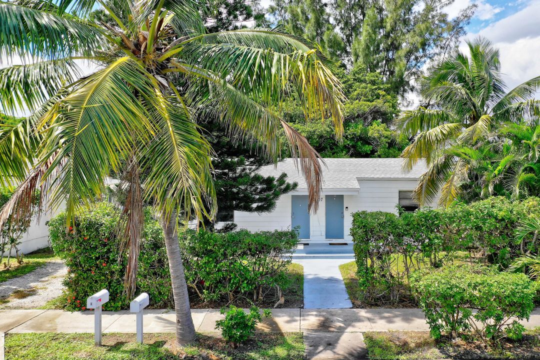 For Sale: $750,000 (0 beds, 0 baths, 1953 Square Feet)