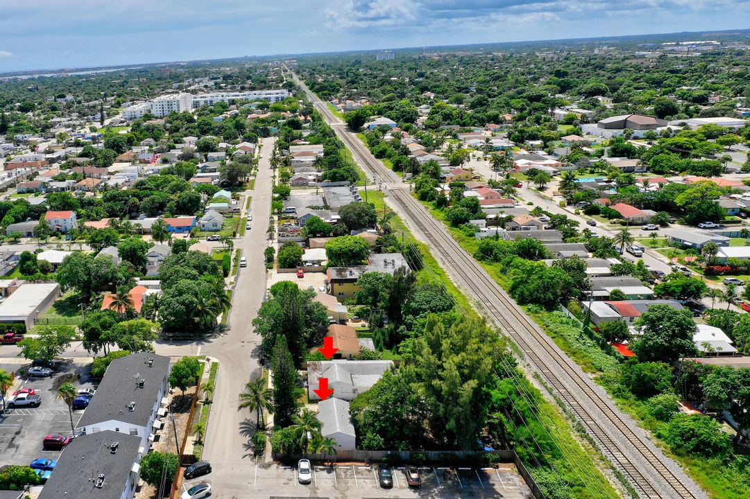 For Sale: $750,000 (0 beds, 0 baths, 1953 Square Feet)