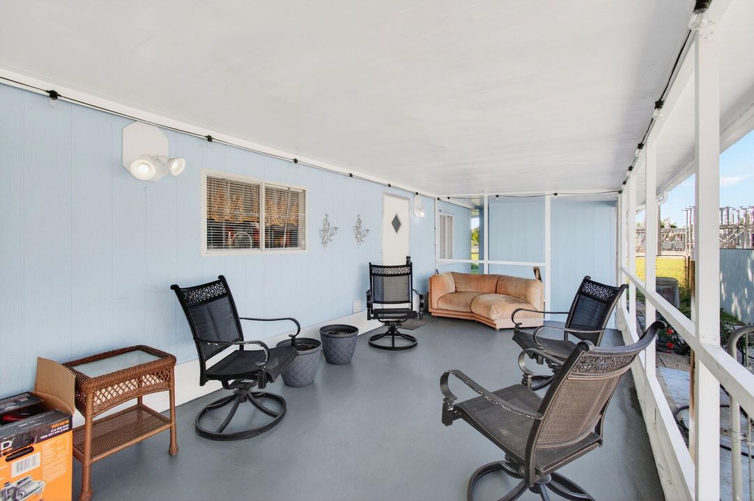 En Venta: $299,999 (3 camas, 2 baños, 1152 Pies cuadrados)