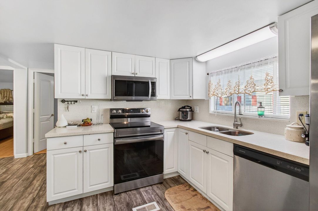 En Venta: $299,999 (3 camas, 2 baños, 1152 Pies cuadrados)