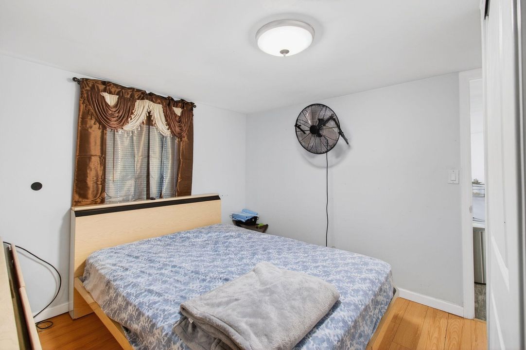 En Venta: $299,999 (3 camas, 2 baños, 1152 Pies cuadrados)