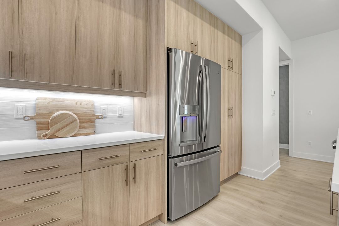 待售: $799,900 (3 贝兹, 2 浴室, 1868 平方英尺)