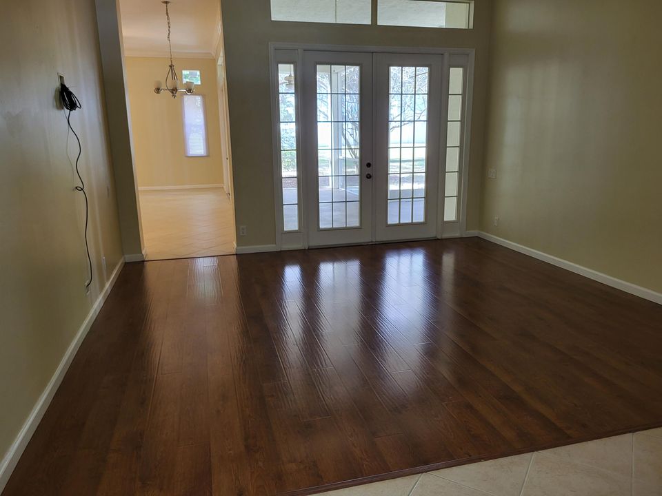 For Sale: $557,500 (4 beds, 3 baths, 3040 Square Feet)