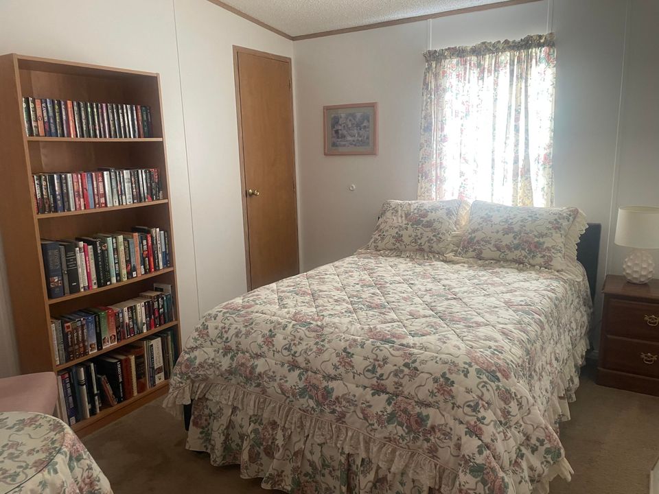 出租: $2,000 (3 贝兹, 2 浴室, 1616 平方英尺)