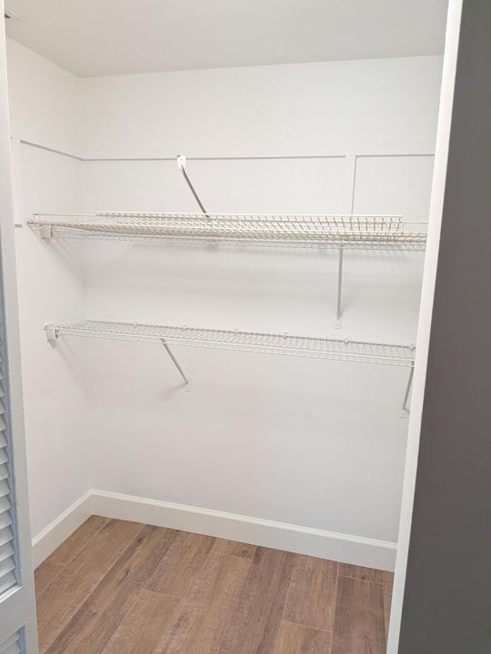 На продажу: $210,000 (2 спален, 2 ванн, 1372 Квадратных фут)