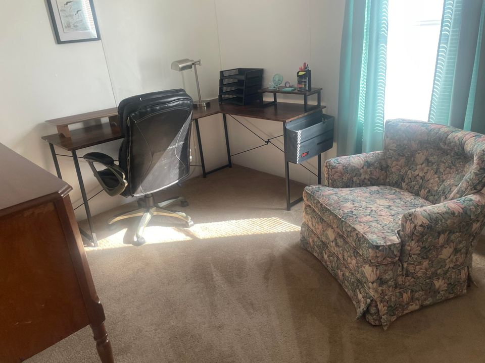 出租: $2,000 (3 贝兹, 2 浴室, 1616 平方英尺)