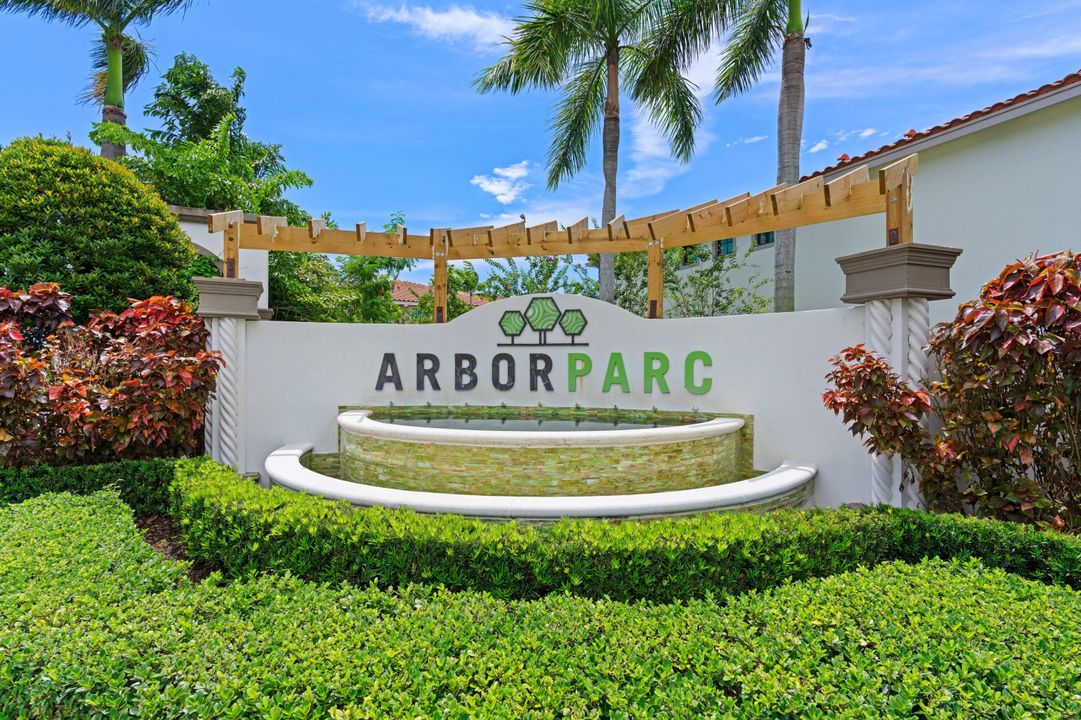 For Sale: $469,000 (3 beds, 2 baths, 1635 Square Feet)