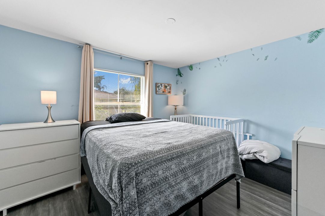 En Venta: $270,000 (2 camas, 2 baños, 888 Pies cuadrados)