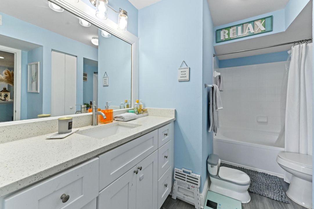 En Venta: $270,000 (2 camas, 2 baños, 888 Pies cuadrados)