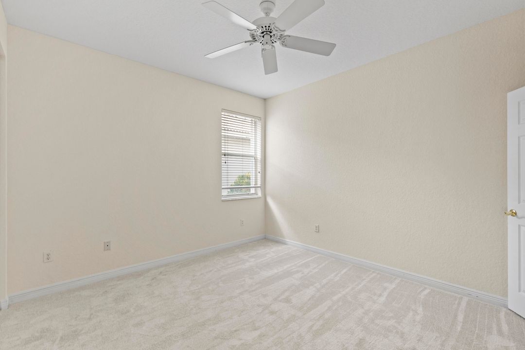 En Venta: $865,000 (4 camas, 3 baños, 3303 Pies cuadrados)