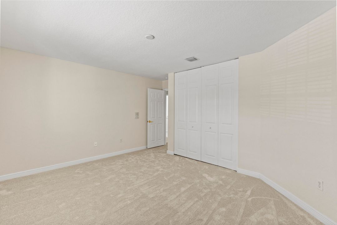 En Venta: $865,000 (4 camas, 3 baños, 3303 Pies cuadrados)