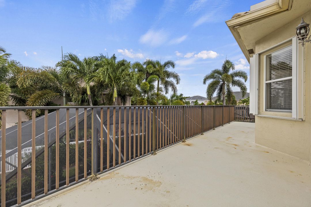 En Venta: $865,000 (4 camas, 3 baños, 3303 Pies cuadrados)