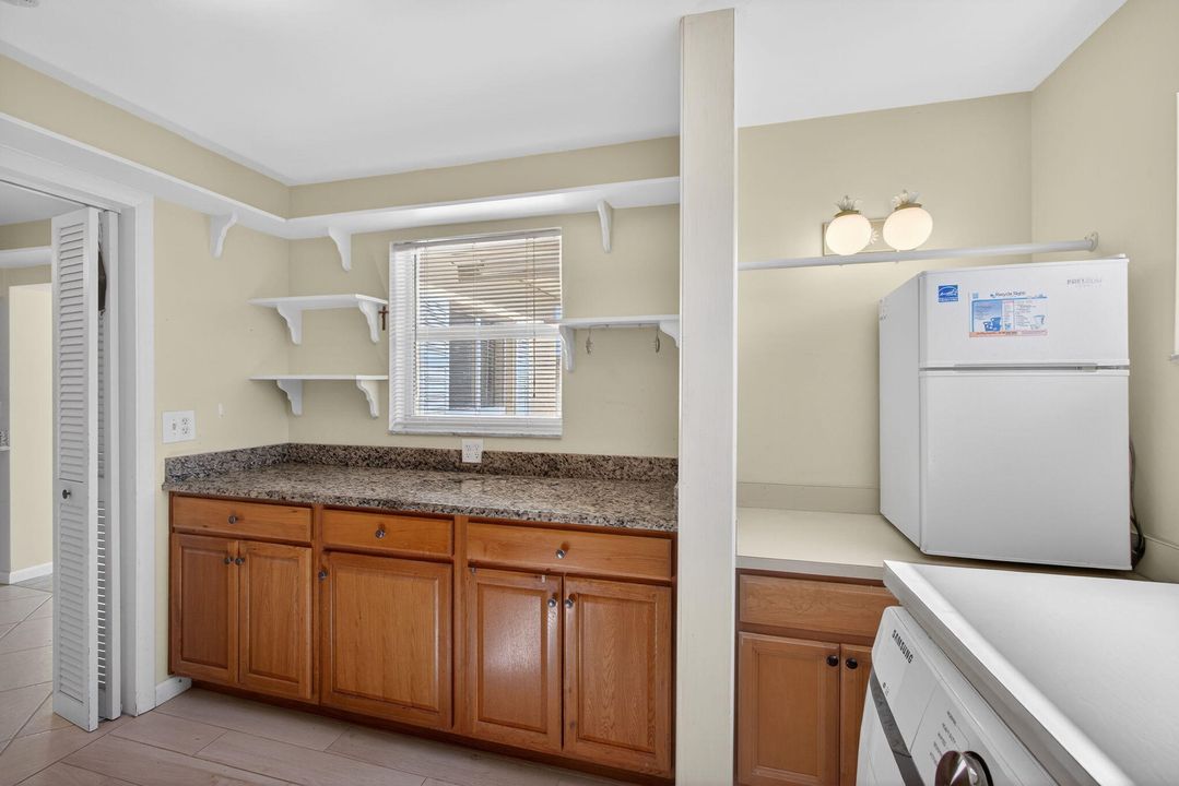 For Sale: $845,000 (2 beds, 2 baths, 1774 Square Feet)