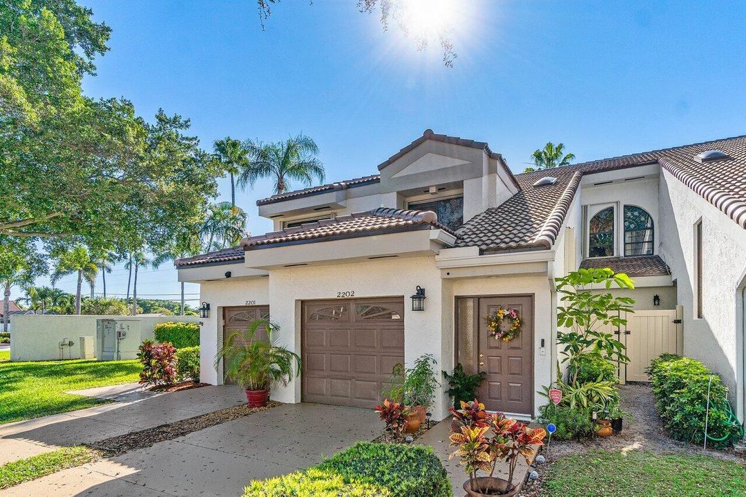 For Sale: $419,900 (3 beds, 2 baths, 1550 Square Feet)