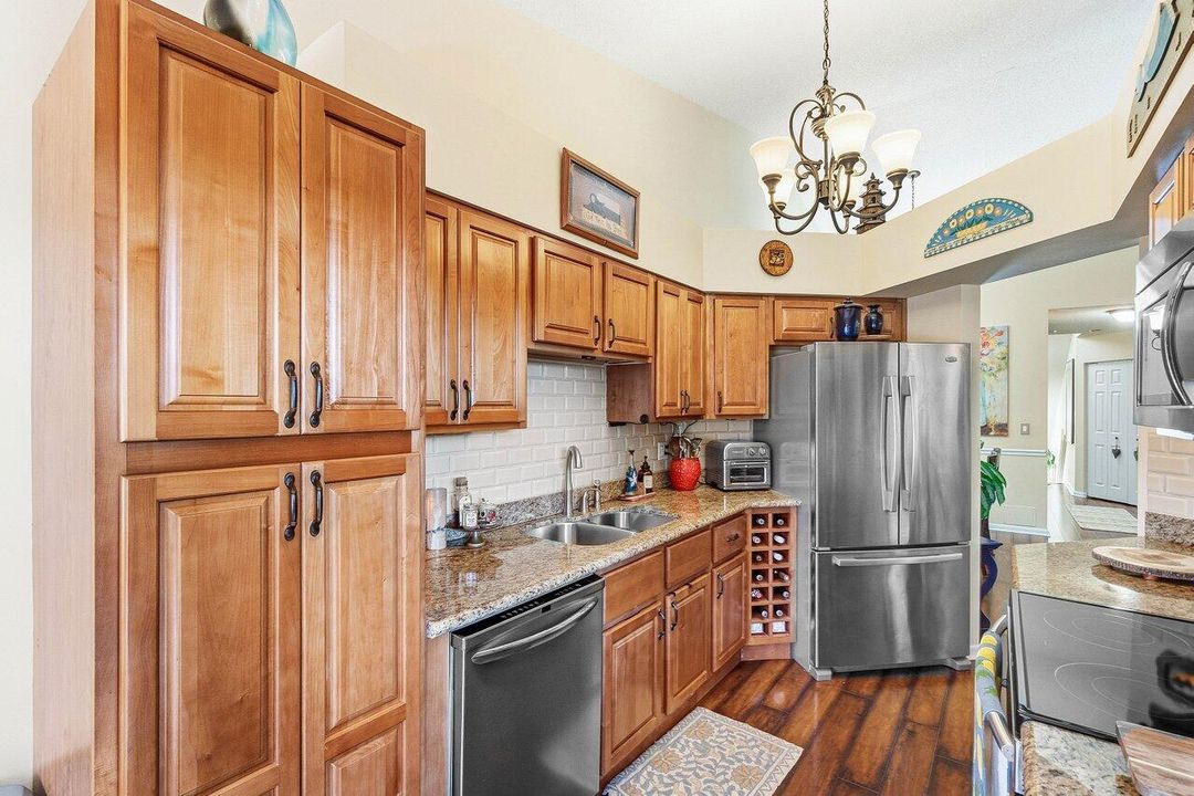 For Sale: $419,900 (3 beds, 2 baths, 1550 Square Feet)