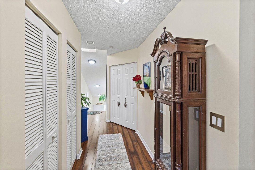 For Sale: $419,900 (3 beds, 2 baths, 1550 Square Feet)