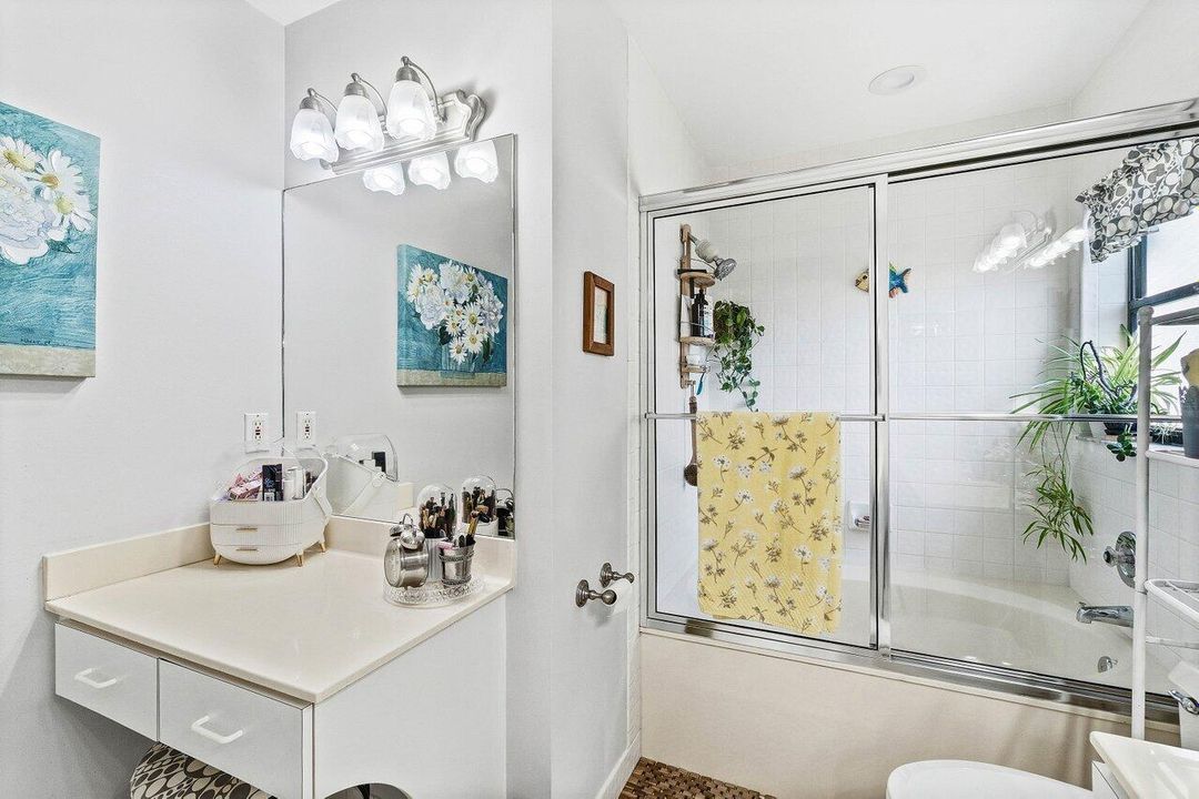 For Sale: $419,900 (3 beds, 2 baths, 1550 Square Feet)