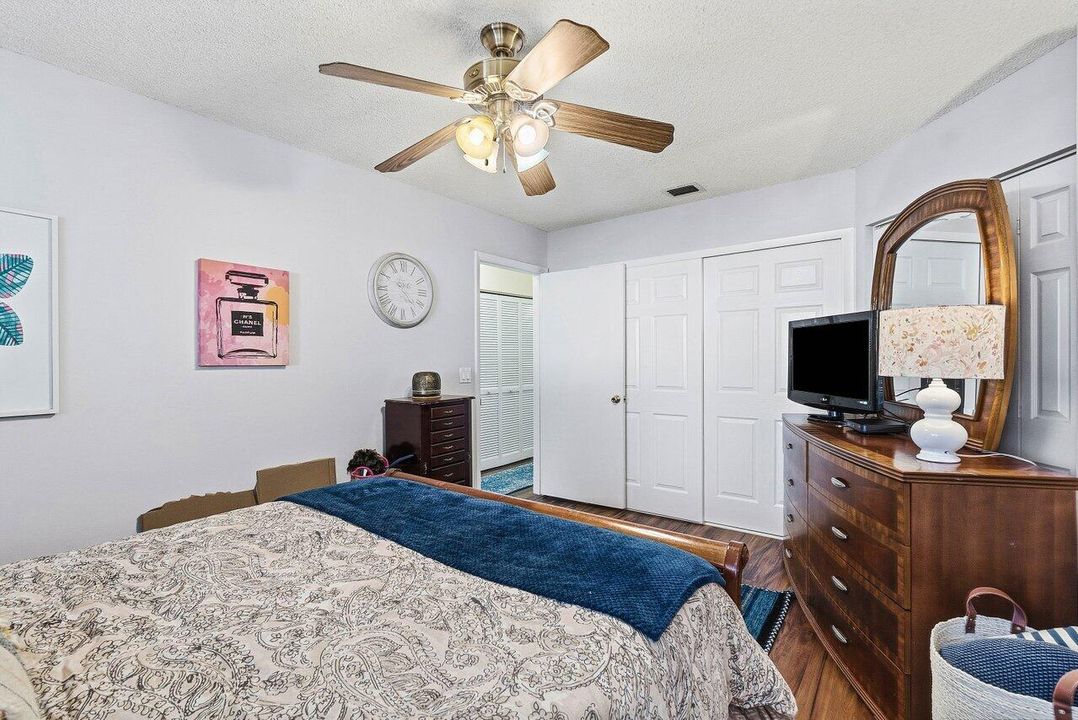 For Sale: $419,900 (3 beds, 2 baths, 1550 Square Feet)