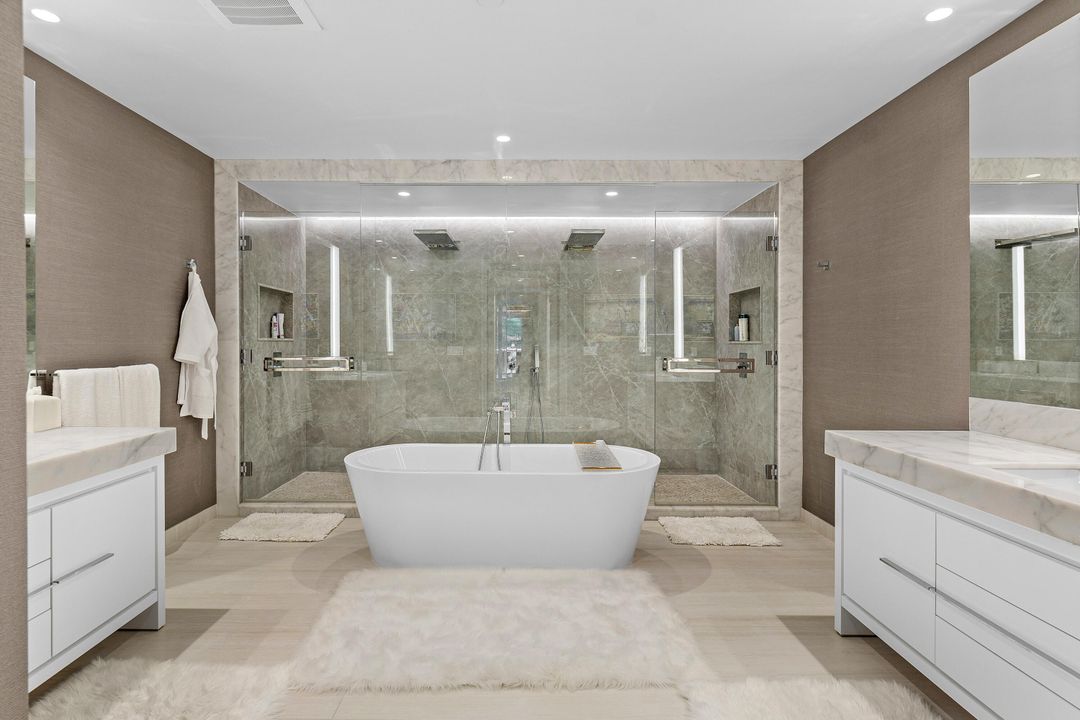 For Sale: $3,195,000 (3 beds, 3 baths, 2653 Square Feet)