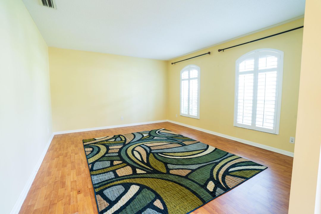 En Venta: $665,000 (4 camas, 3 baños, 2722 Pies cuadrados)