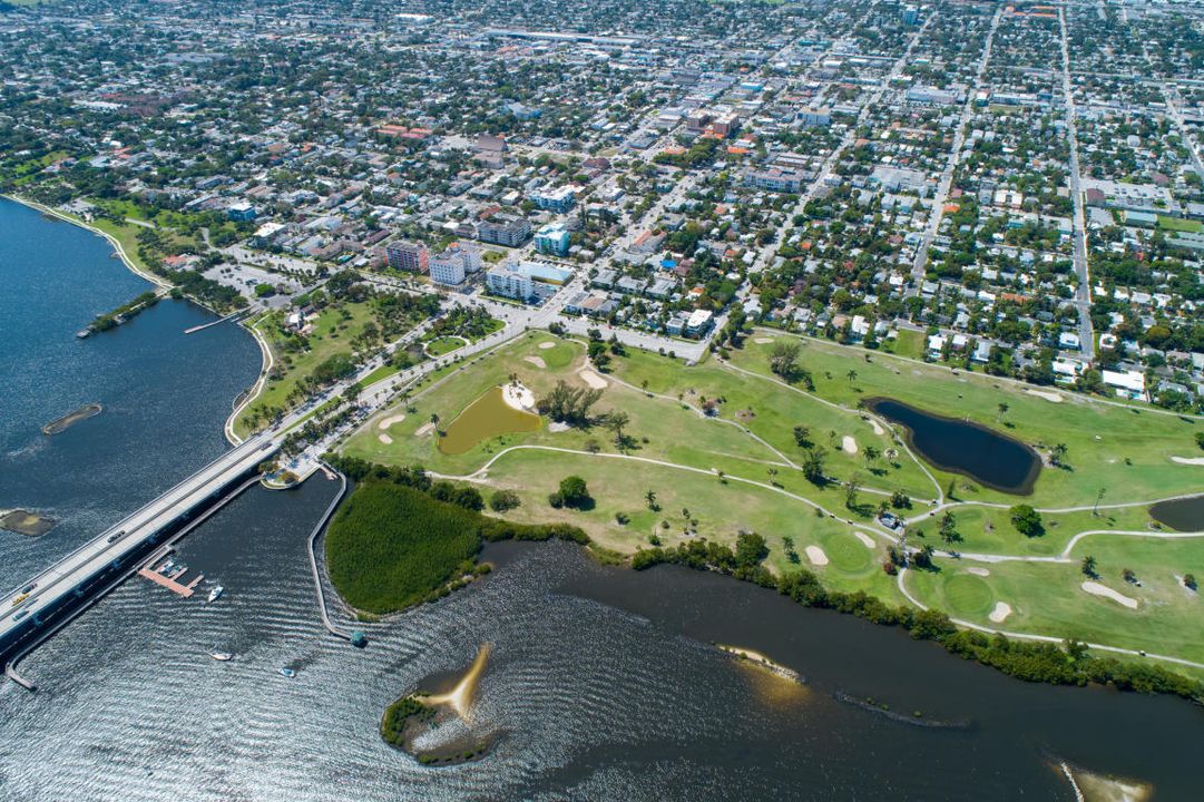 For Sale: $845,000 (2 beds, 2 baths, 1774 Square Feet)